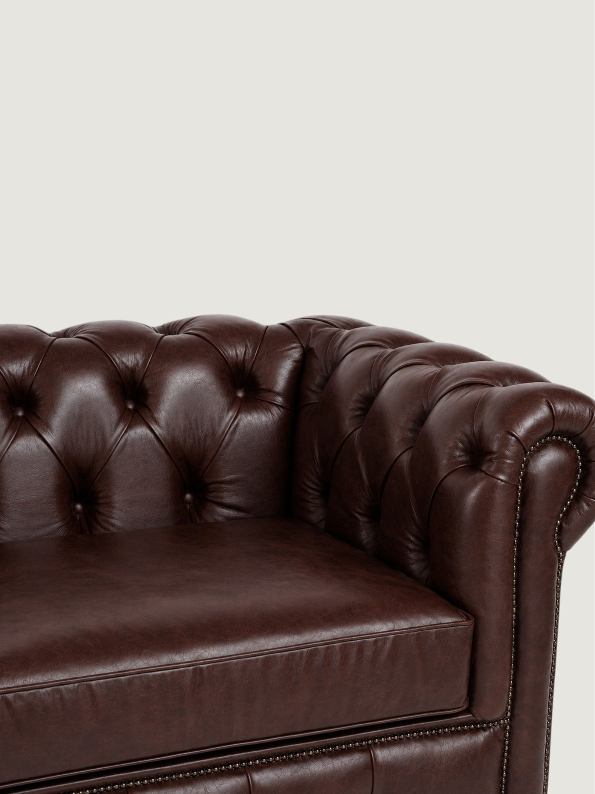 Winchester 3 Seater - Leather — leather upholstery detail