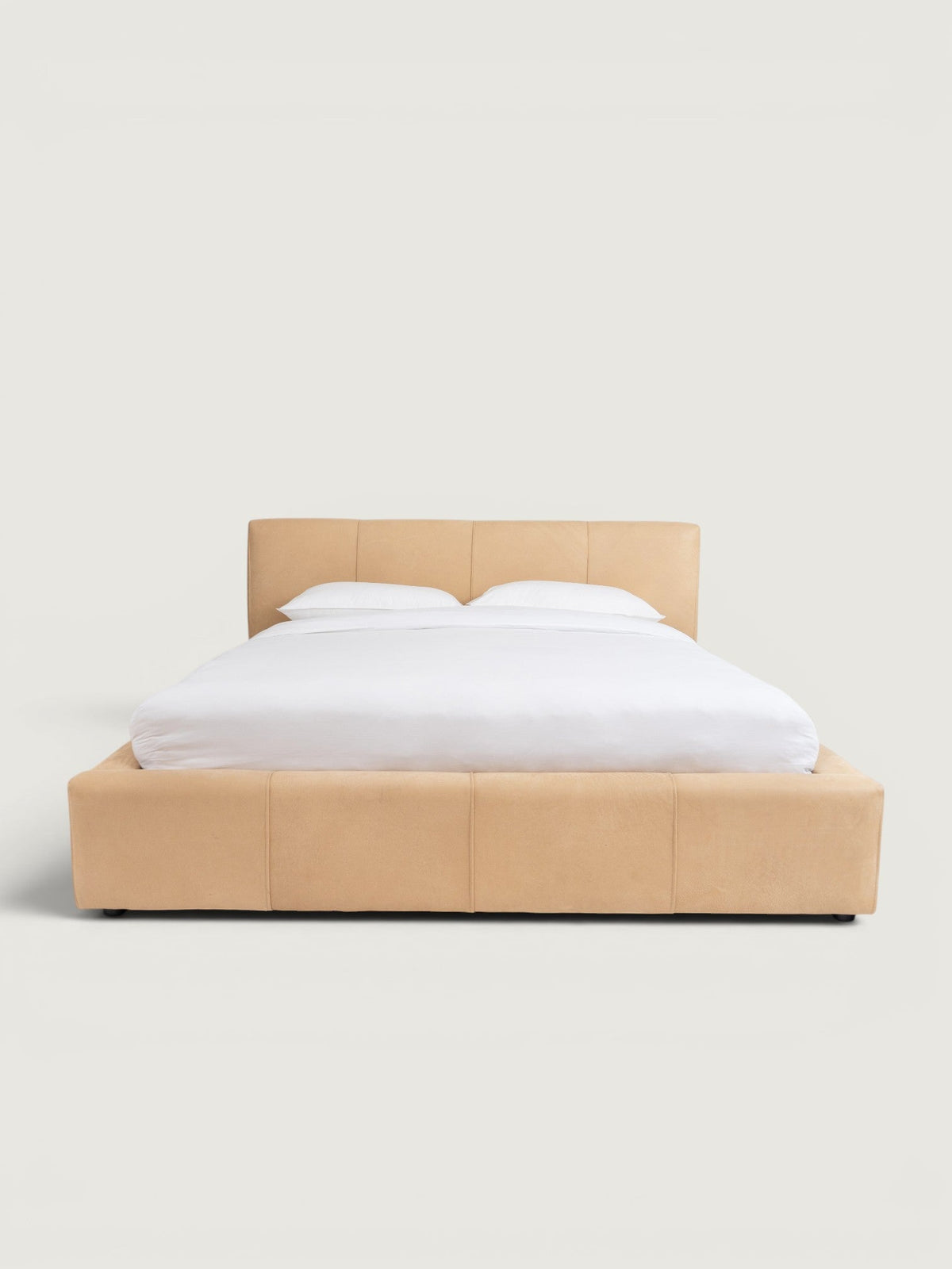Mika Leather Bedset — front view