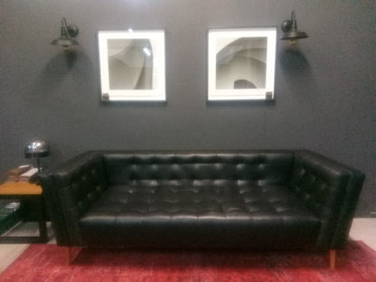 Showroom Sale Stock-Valiant 3 Seater sofa -Vintage Black Leather