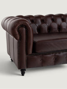Winchester 3 Seater - Leather — side and leg detail