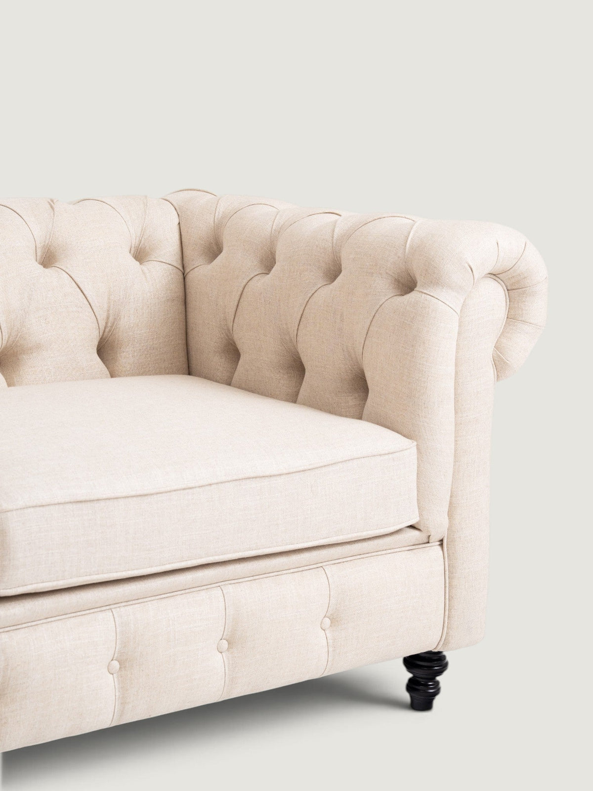Winchester 4 Seater - Fabric — upholstery detail